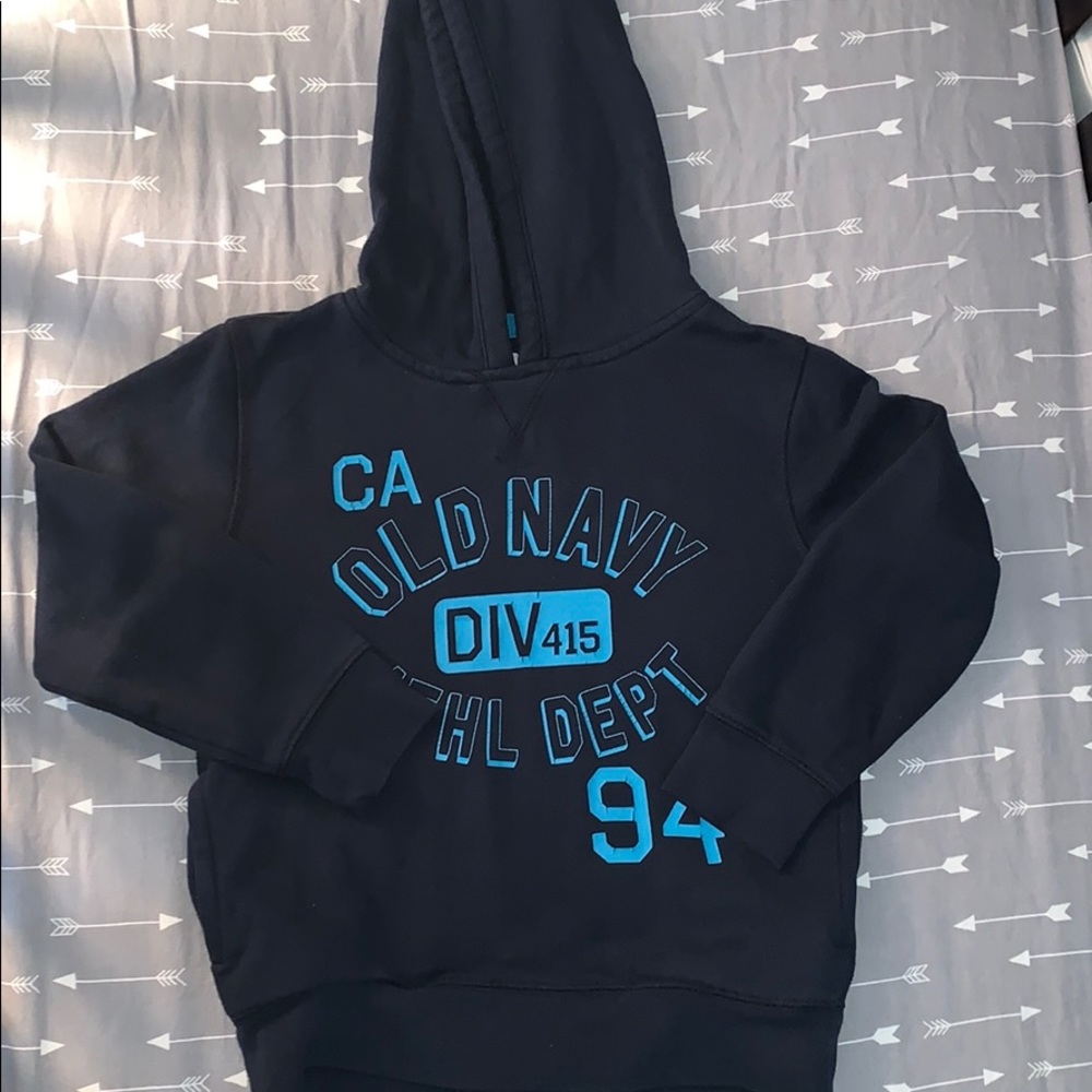 Logo pullover graphic Old navy hooded sweat shirt.